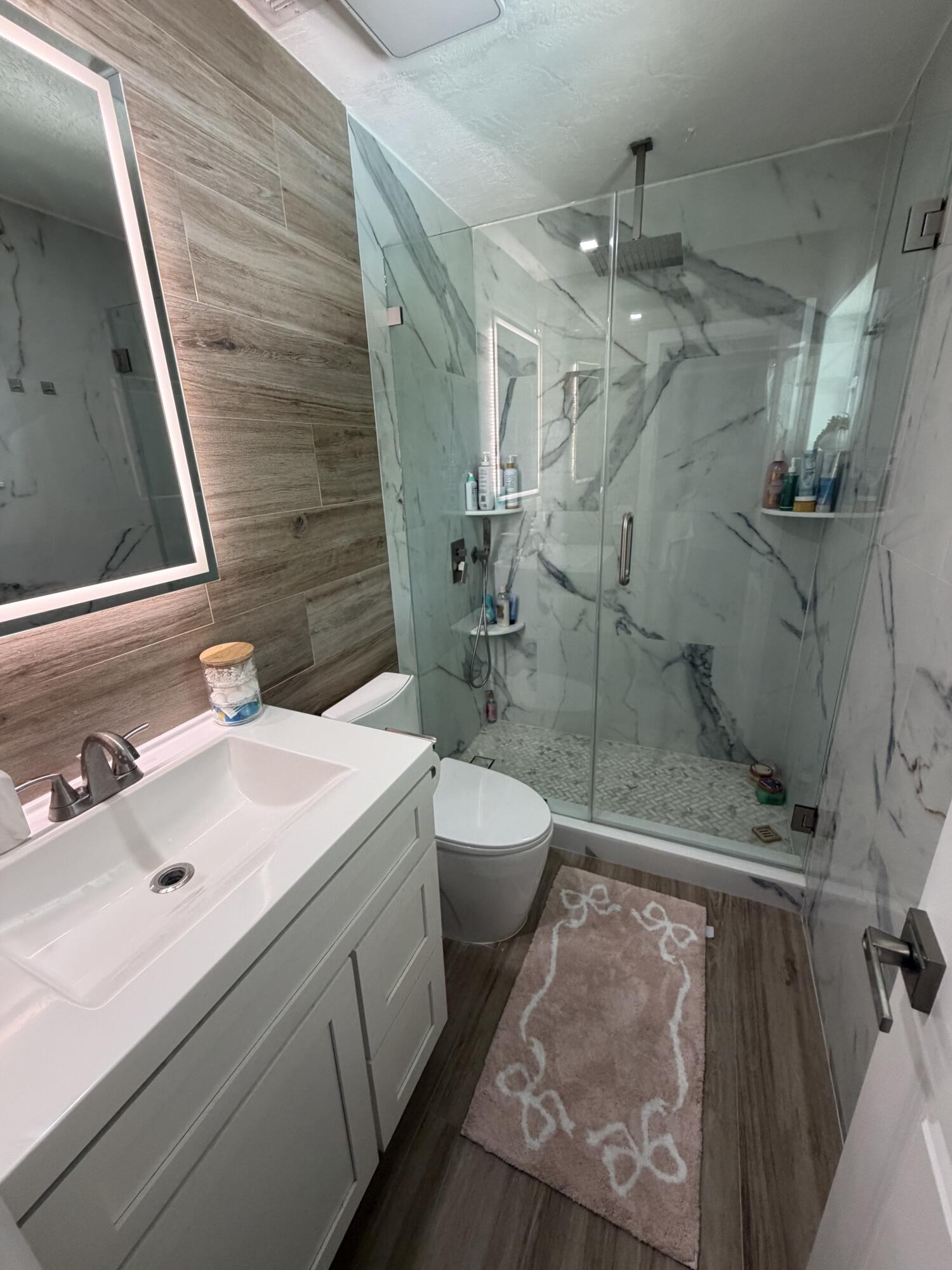 322 3rd Road Key Largo, FL 33037 - Photo 26 of 58 Master Bath angle 1