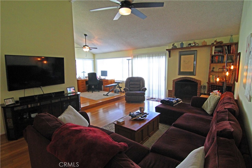25668 Fedala Road Valencia, CA 91355 - Photo 6 of 36