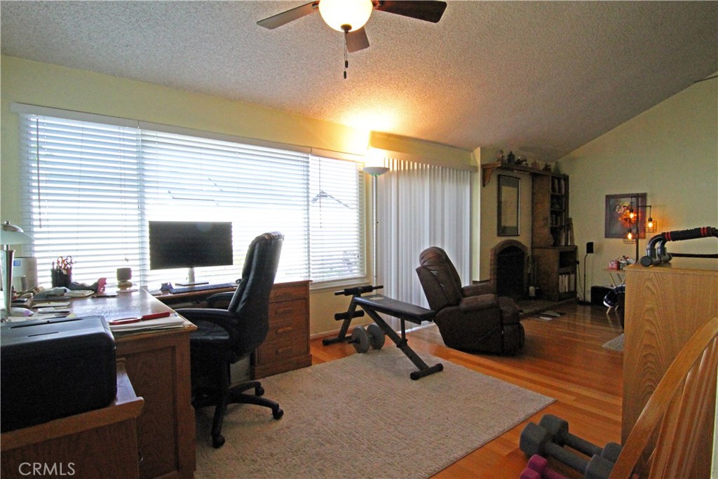 25668 Fedala Road Valencia, CA 91355 - Photo 10 of 36