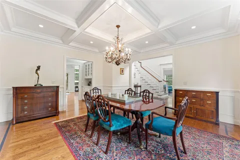 $2,249,000 | 1 Cambridge Court, New Rochelle, NY 10804
