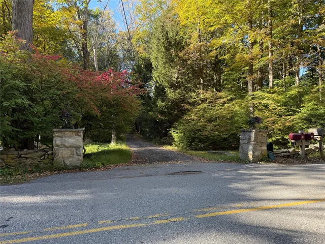 $690,000 | 98 Eastwoods Road, Pound Ridge, NY 10576