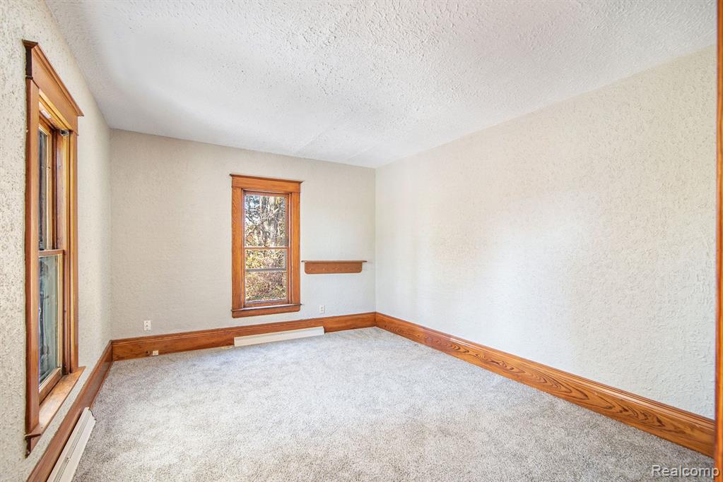 12418 Carpenter Road Flushing, MI 48433 - Photo 6 of 36