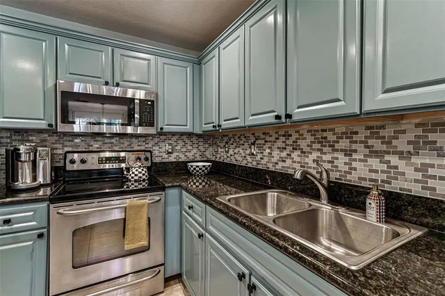 $579,900 | 143 Grand Beach Place, Unit 143, Tampa, FL 33609