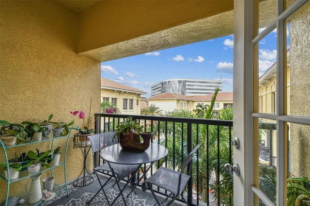 $579,900 | 143 Grand Beach Place, Unit 143, Tampa, FL 33609