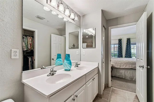 $579,900 | 143 Grand Beach Place, Unit 143, Tampa, FL 33609