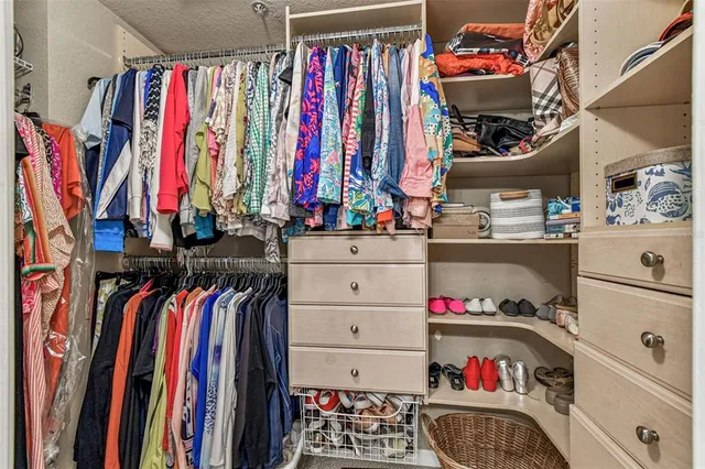 $579,900 | 143 Grand Beach Place, Unit 143, Tampa, FL 33609