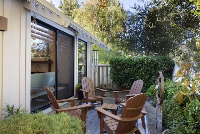 $2,695,000 | 9563 Oak Court, Carmel, CA 93923