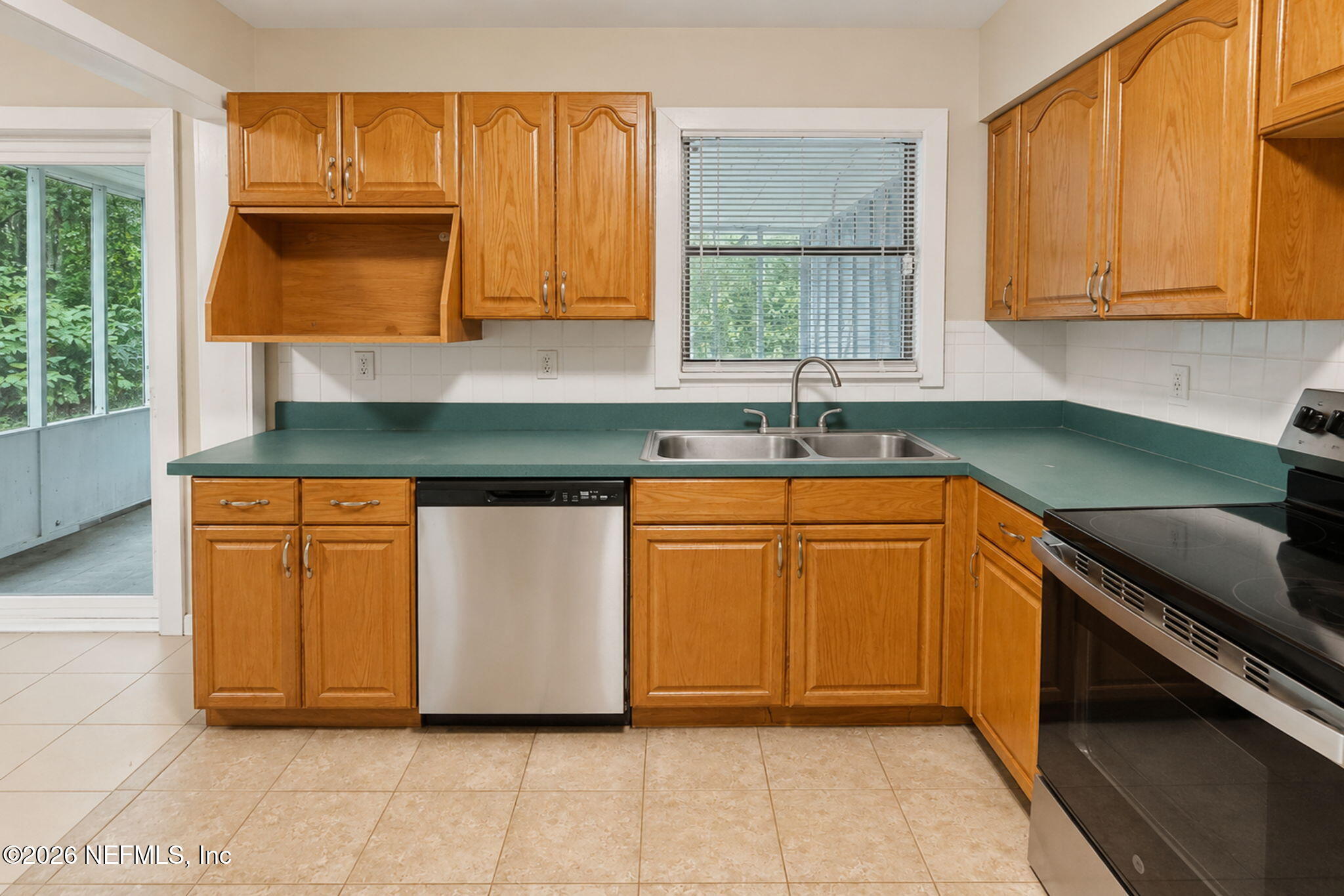 6748 Gaillardia Road South Jacksonville, FL 32211 - Photo 11 of 46 ListerPros_010