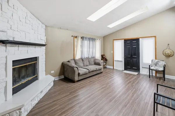 $475,000 | 3N539 Woodland Avenue, West Chicago, IL 60185