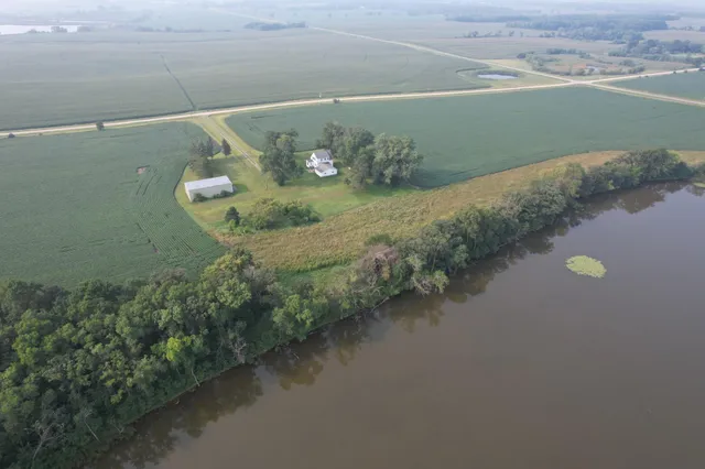 $1 | 35755 200th Street, Battle Lake, MN 56515