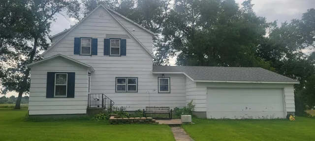 $1 | 35755 200th Street, Battle Lake, MN 56515