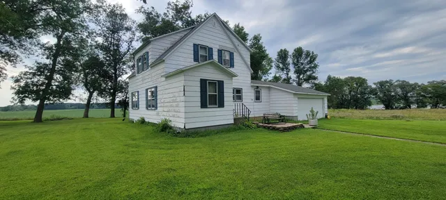 $1 | 35755 200th Street, Battle Lake, MN 56515