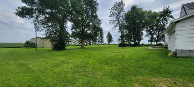 $1 | 35755 200th Street, Battle Lake, MN 56515