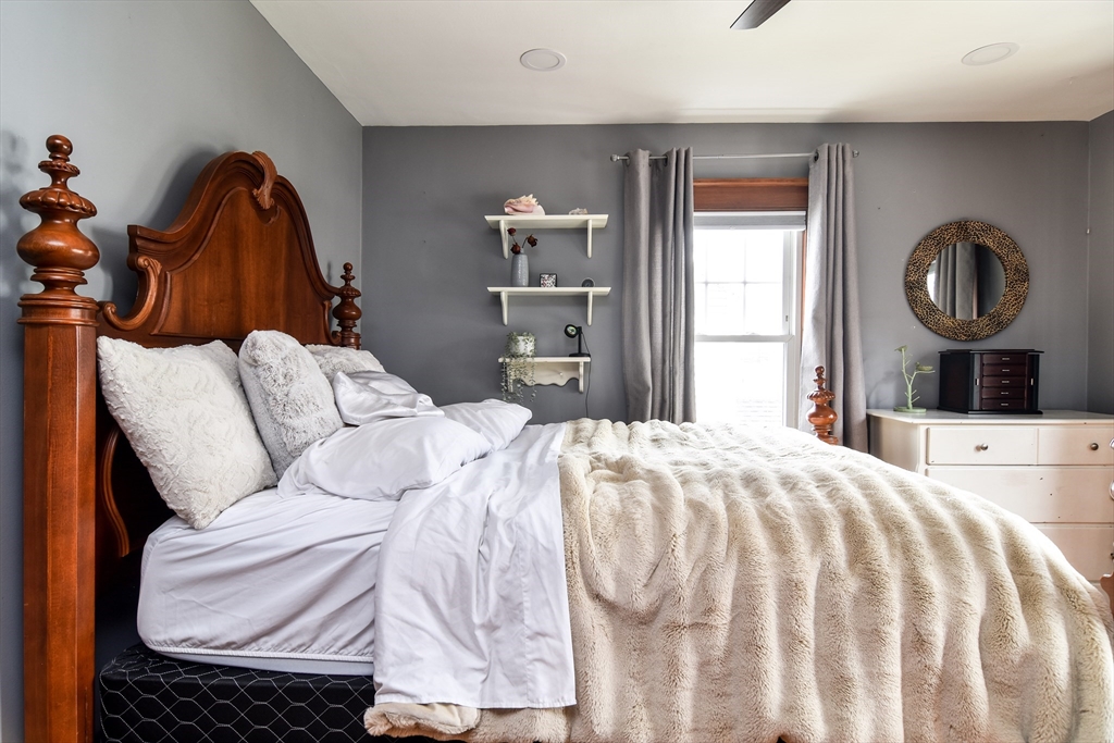 25 Duffett Road Framingham, MA 01702 - Photo 24 of 41