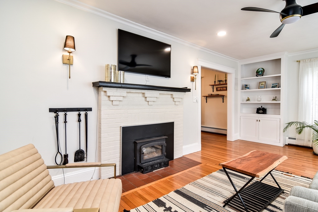 25 Duffett Road Framingham, MA 01702 - Photo 3 of 41