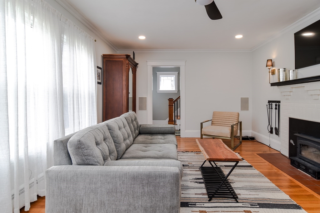 25 Duffett Road Framingham, MA 01702 - Photo 5 of 41