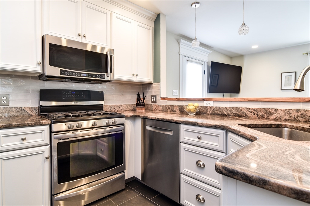 25 Duffett Road Framingham, MA 01702 - Photo 10 of 41