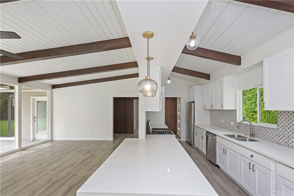 5632 Laredo Road Riverside, CA 92506 - Photo 14 of 46