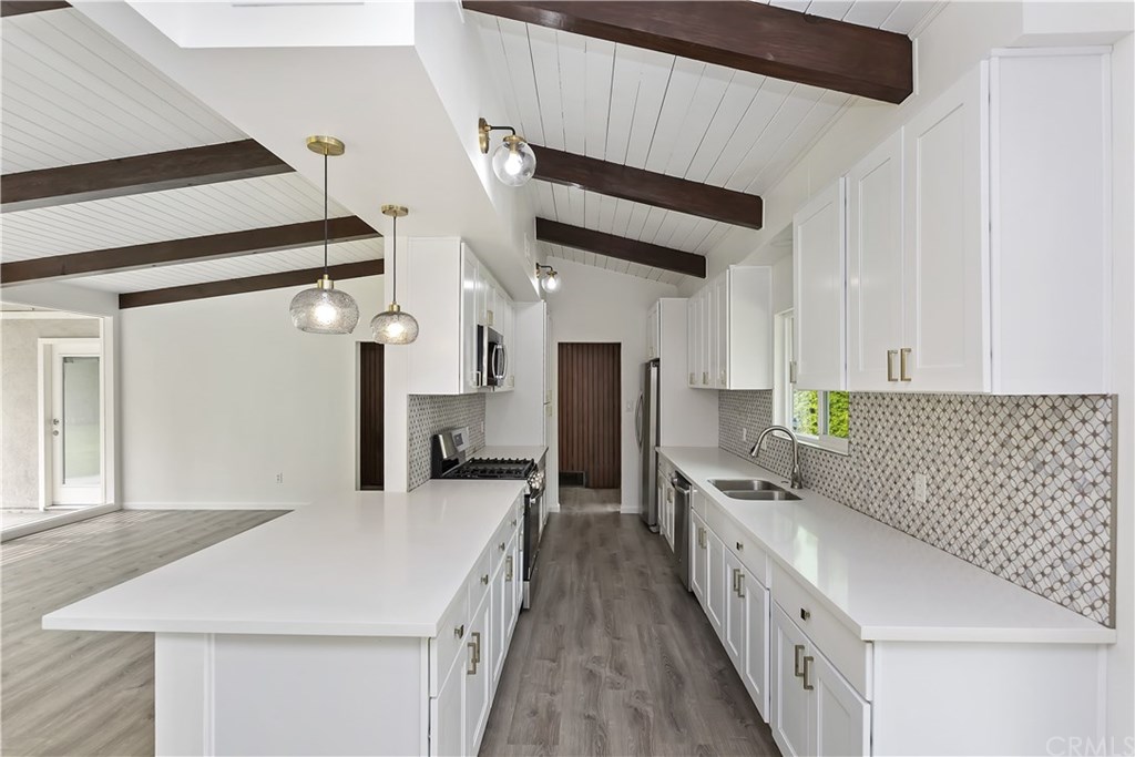 5632 Laredo Road Riverside, CA 92506 - Photo 15 of 46