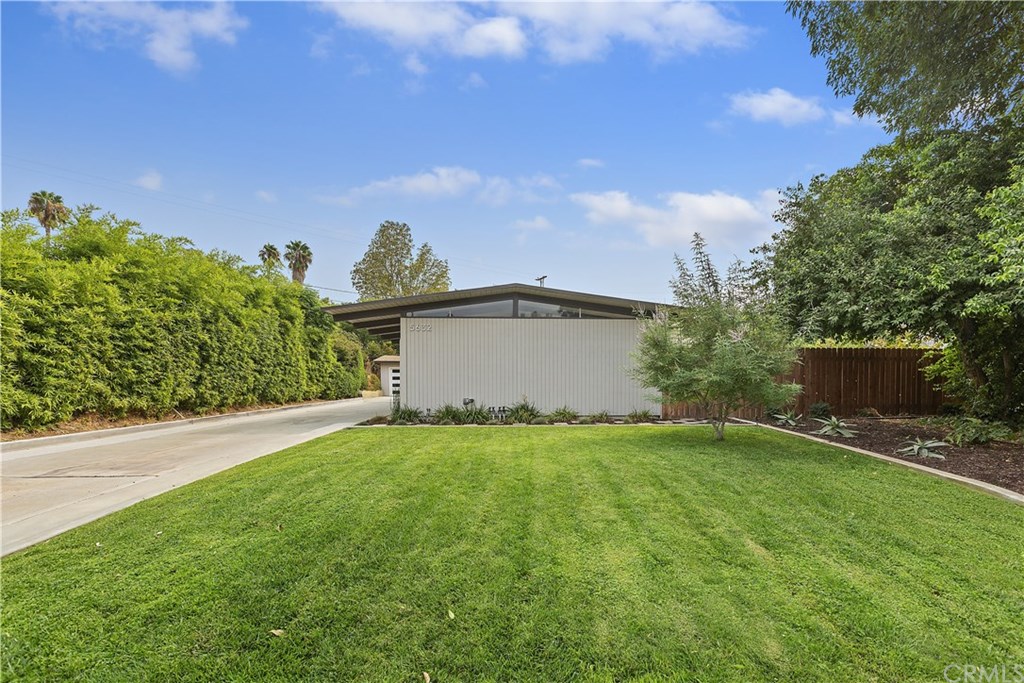 5632 Laredo Road Riverside, CA 92506 - Photo 3 of 46