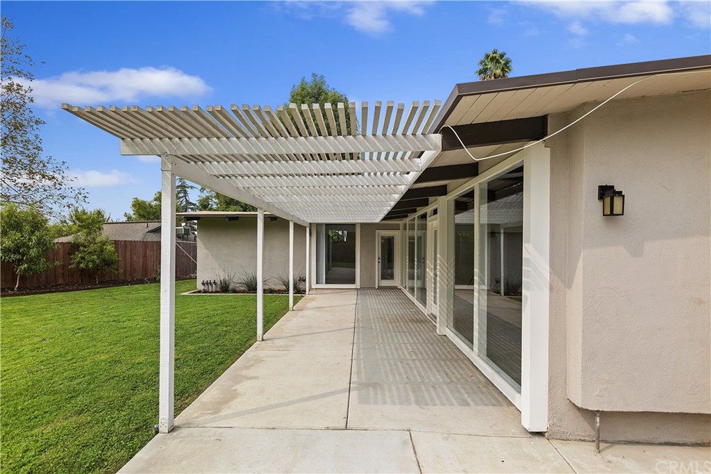 5632 Laredo Road Riverside, CA 92506 - Photo 36 of 46