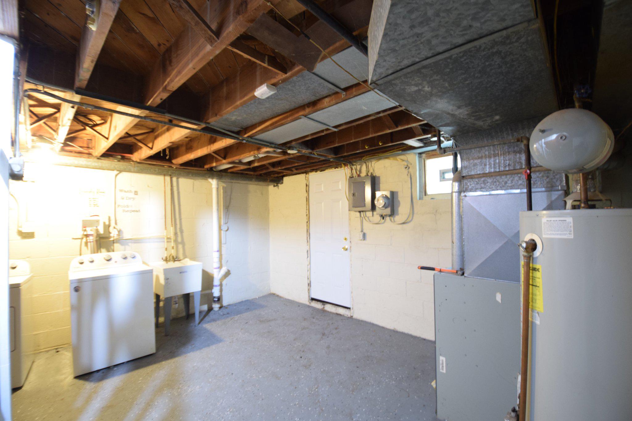 724 South Woodington Road Baltimore, MD 21229 - Photo 11 of 11 Gallery Image 11