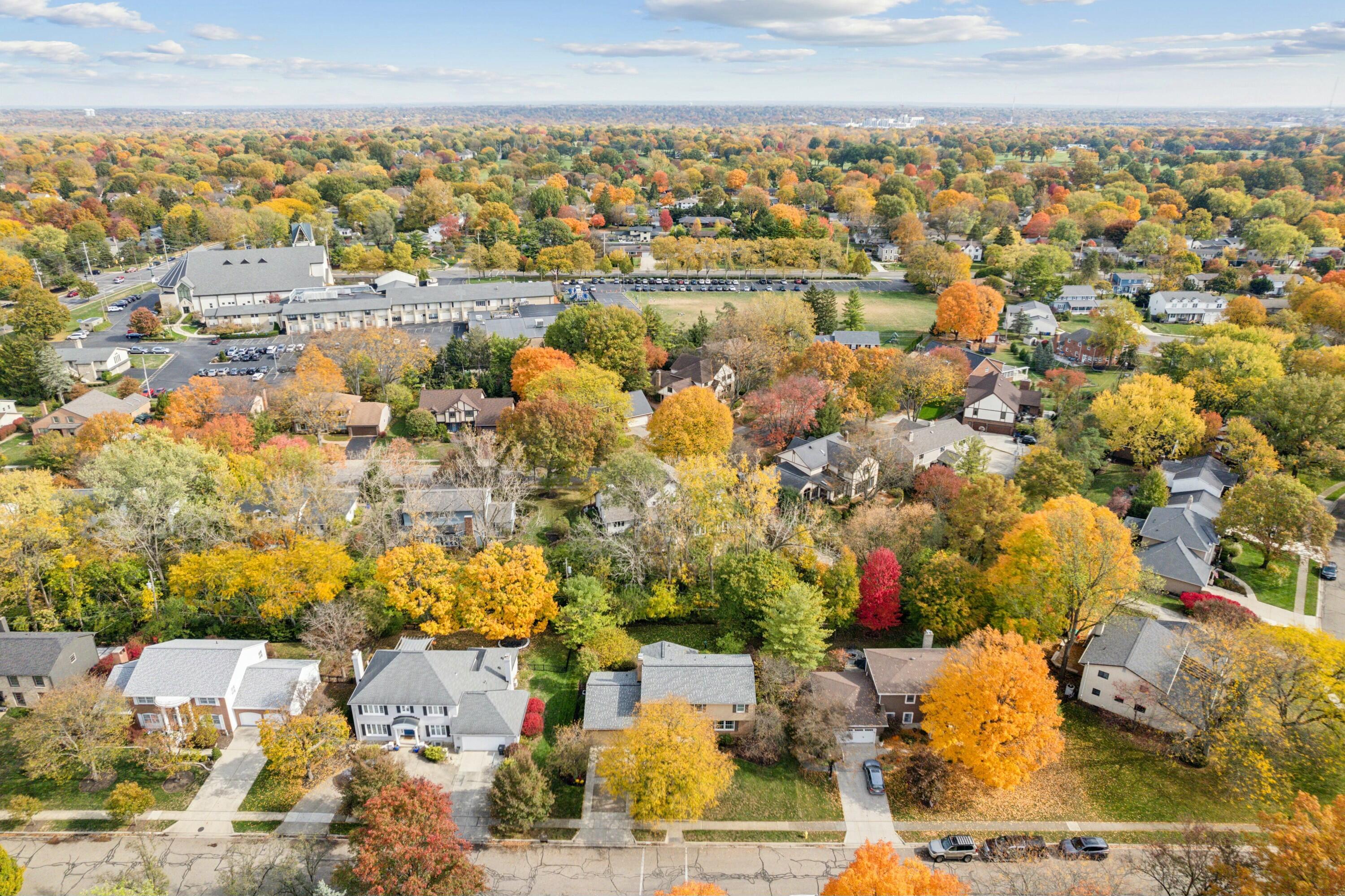 4052 Fenwick Road Columbus, OH 43220 - Photo 76 of 76 Drone - Front