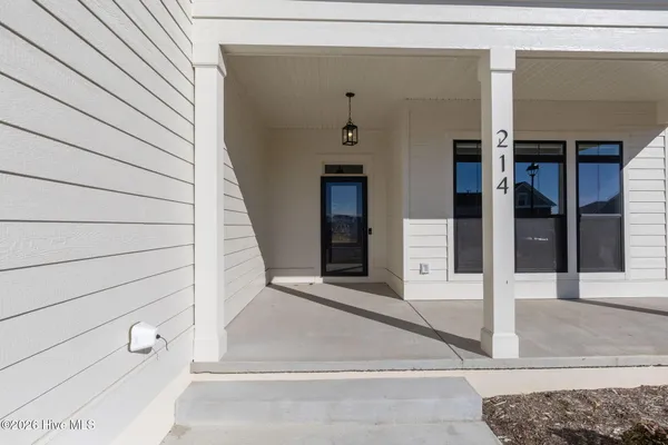 $899,900 | 214 Arbormoor Lane, Moyock, NC 27958