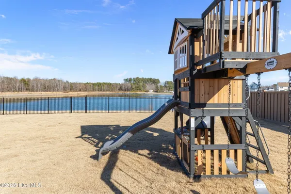 $899,900 | 214 Arbormoor Lane, Moyock, NC 27958