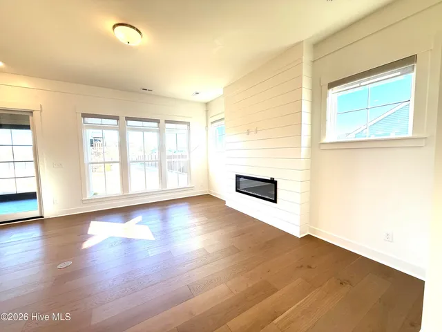 $899,900 | 214 Arbormoor Lane, Moyock, NC 27958