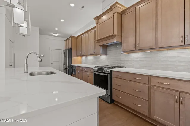 $899,900 | 214 Arbormoor Lane, Moyock, NC 27958