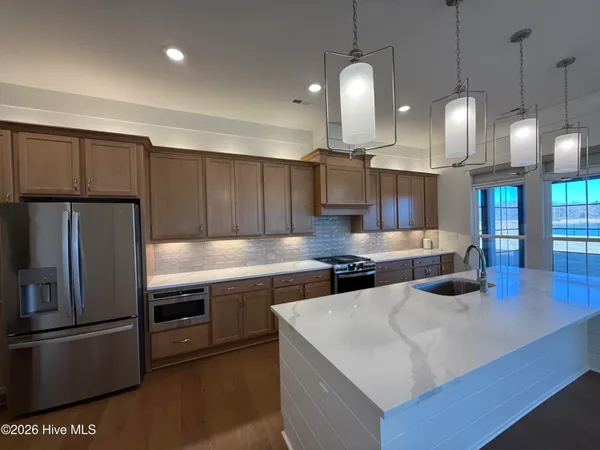 $899,900 | 214 Arbormoor Lane, Moyock, NC 27958