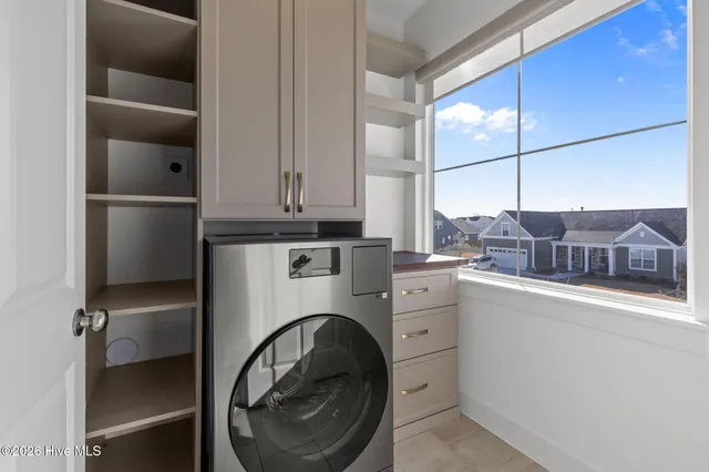 $899,900 | 214 Arbormoor Lane, Moyock, NC 27958