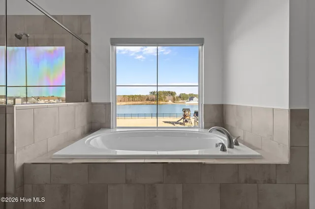 $899,900 | 214 Arbormoor Lane, Moyock, NC 27958