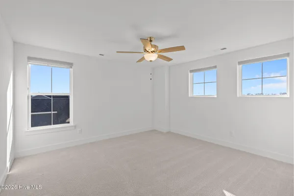 $899,900 | 214 Arbormoor Lane, Moyock, NC 27958