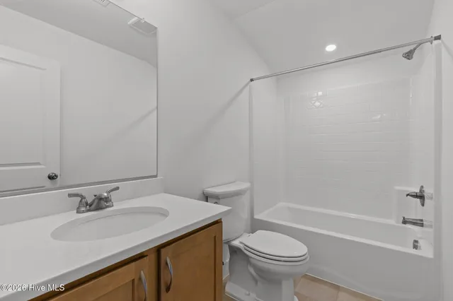 $899,900 | 214 Arbormoor Lane, Moyock, NC 27958