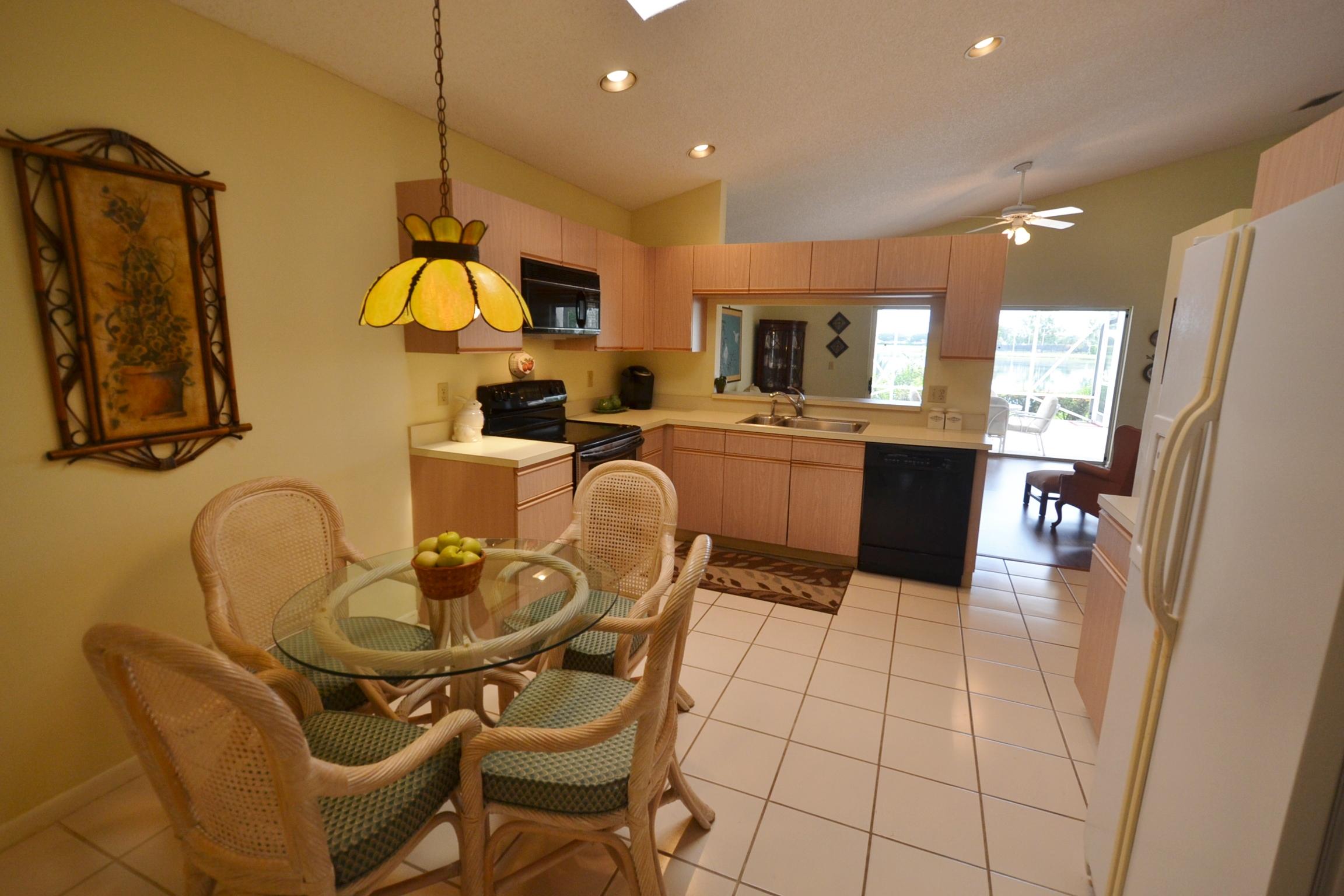 7271 Shell Ridge Terrace Lake Worth, FL 33467 - Photo 20 of 52 kitchen4