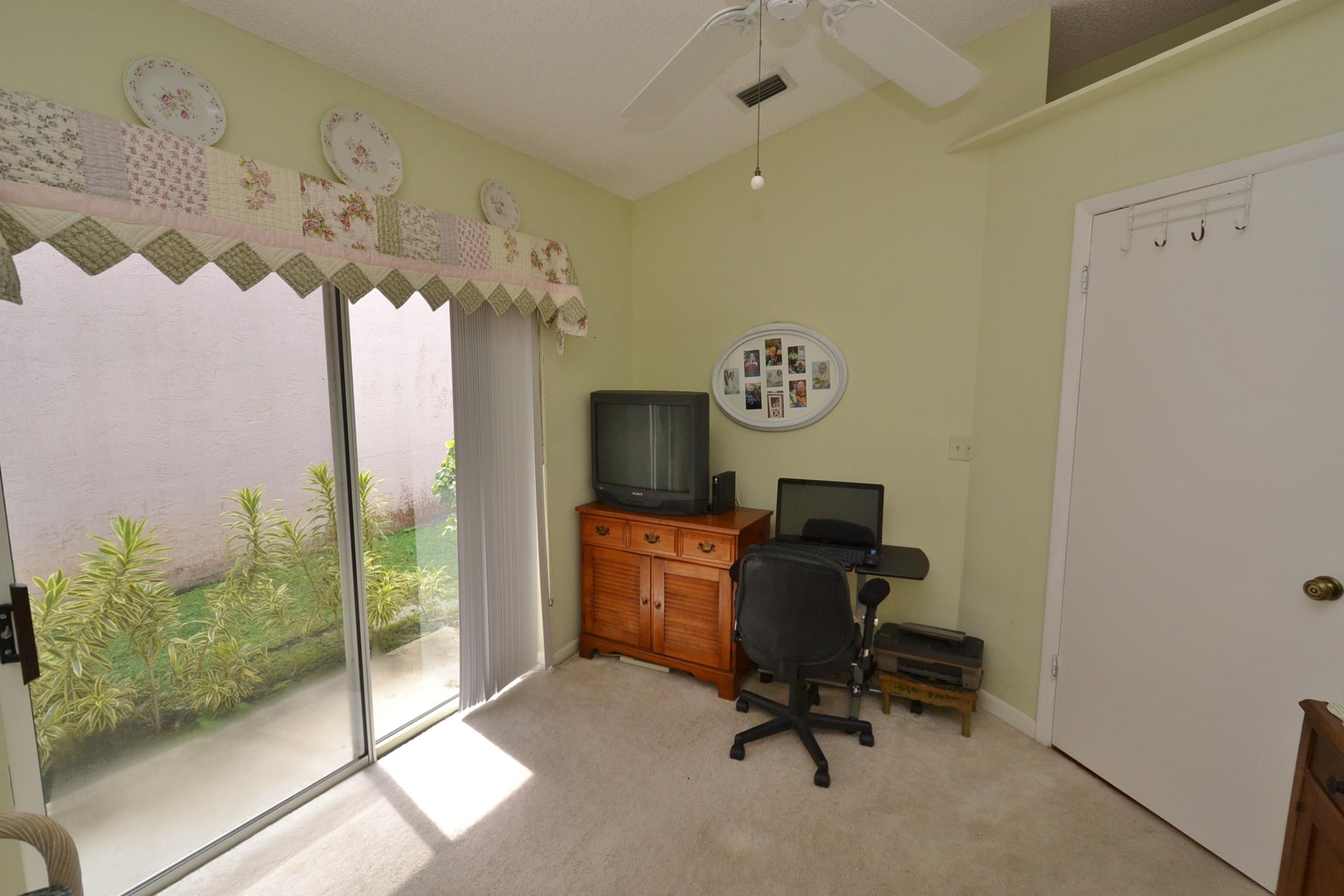7271 Shell Ridge Terrace Lake Worth, FL 33467 - Photo 36 of 52 BR2 and slider