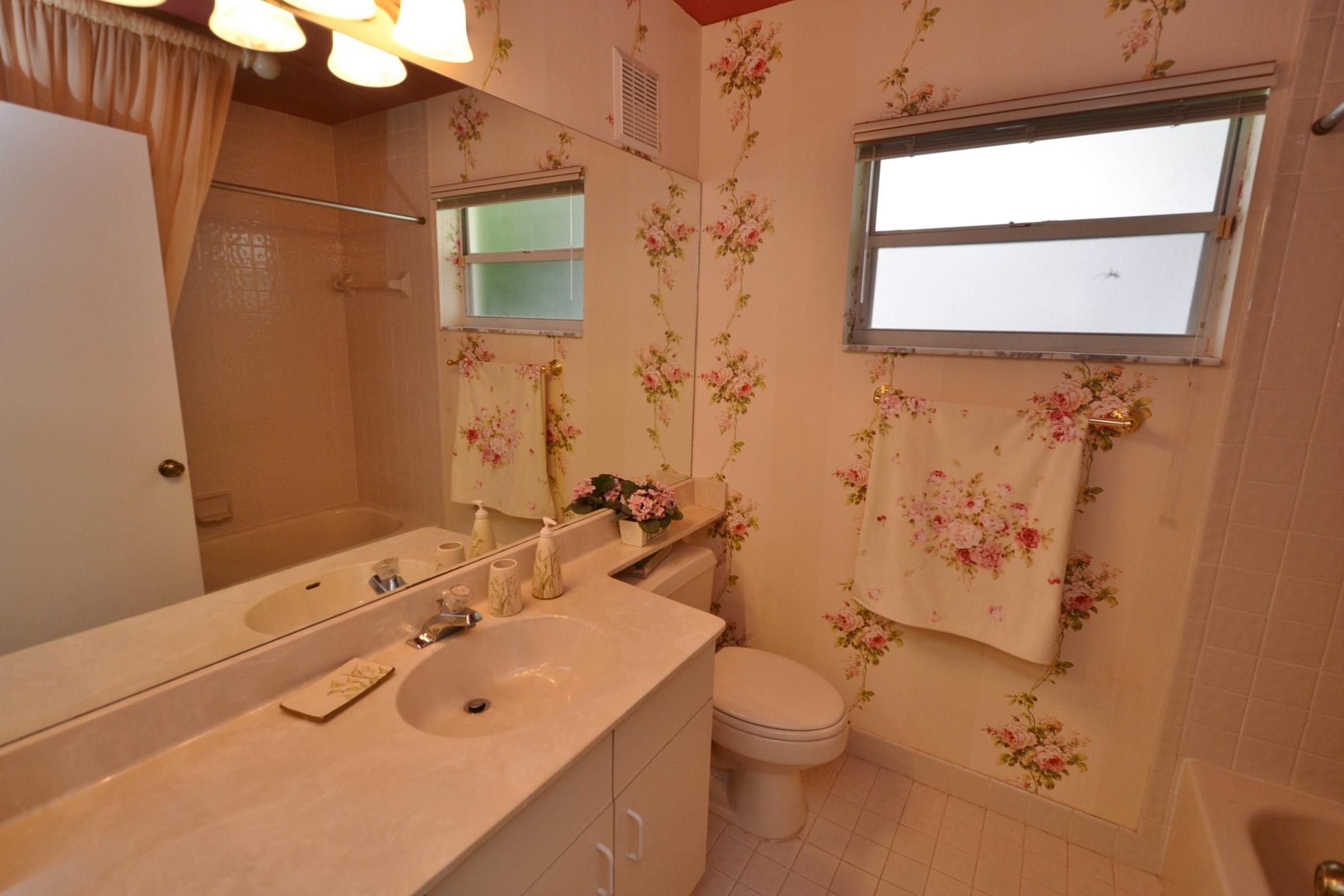 7271 Shell Ridge Terrace Lake Worth, FL 33467 - Photo 38 of 52 bath2