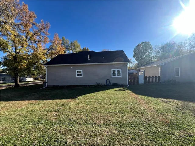 $279,000 | 1116 North Buckeye Street, Iola, KS 66749