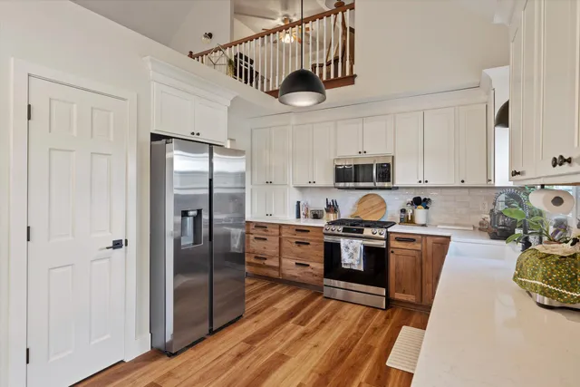 $425,000 | 408 Coyote Trail, Kouts, IN 46347