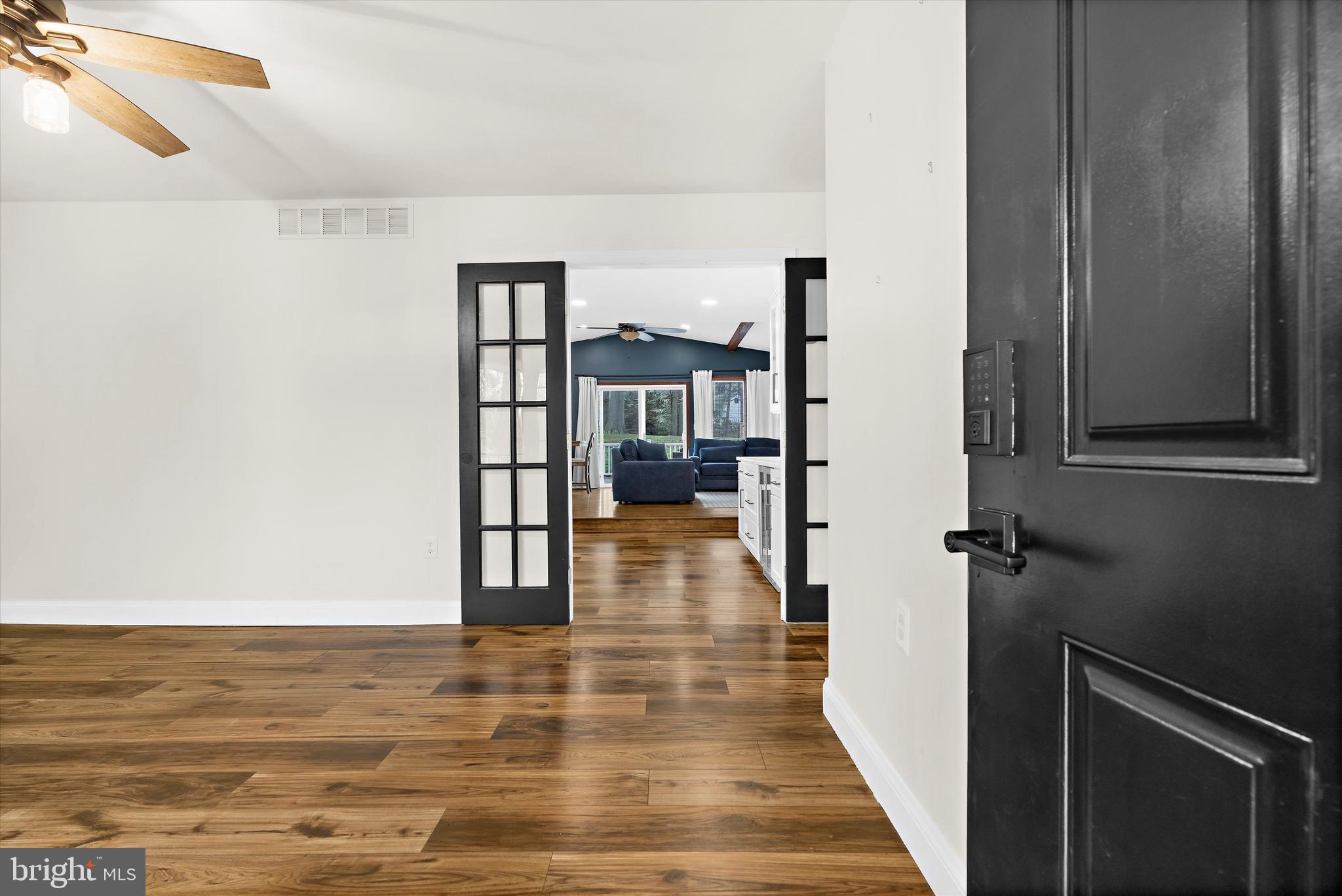 7731 Walters Road Pasadena, MD 21122 - Photo 5 of 50