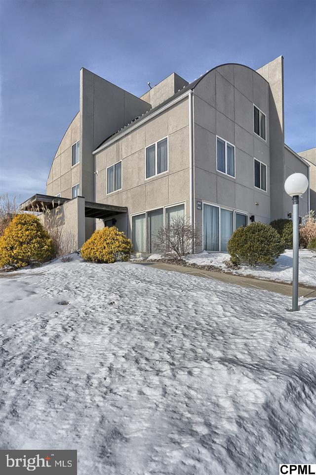 412 Blue Ridge Circle Harrisburg, PA 17110 - Photo 1 of 25 Gallery Image 1