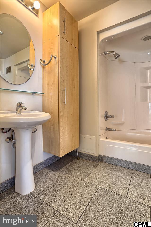 412 Blue Ridge Circle Harrisburg, PA 17110 - Photo 18 of 25 Gallery Image 18