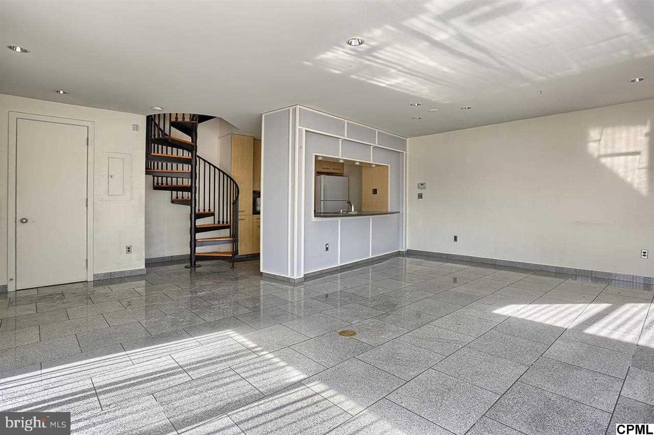 412 Blue Ridge Circle Harrisburg, PA 17110 - Photo 7 of 25 Gallery Image 7