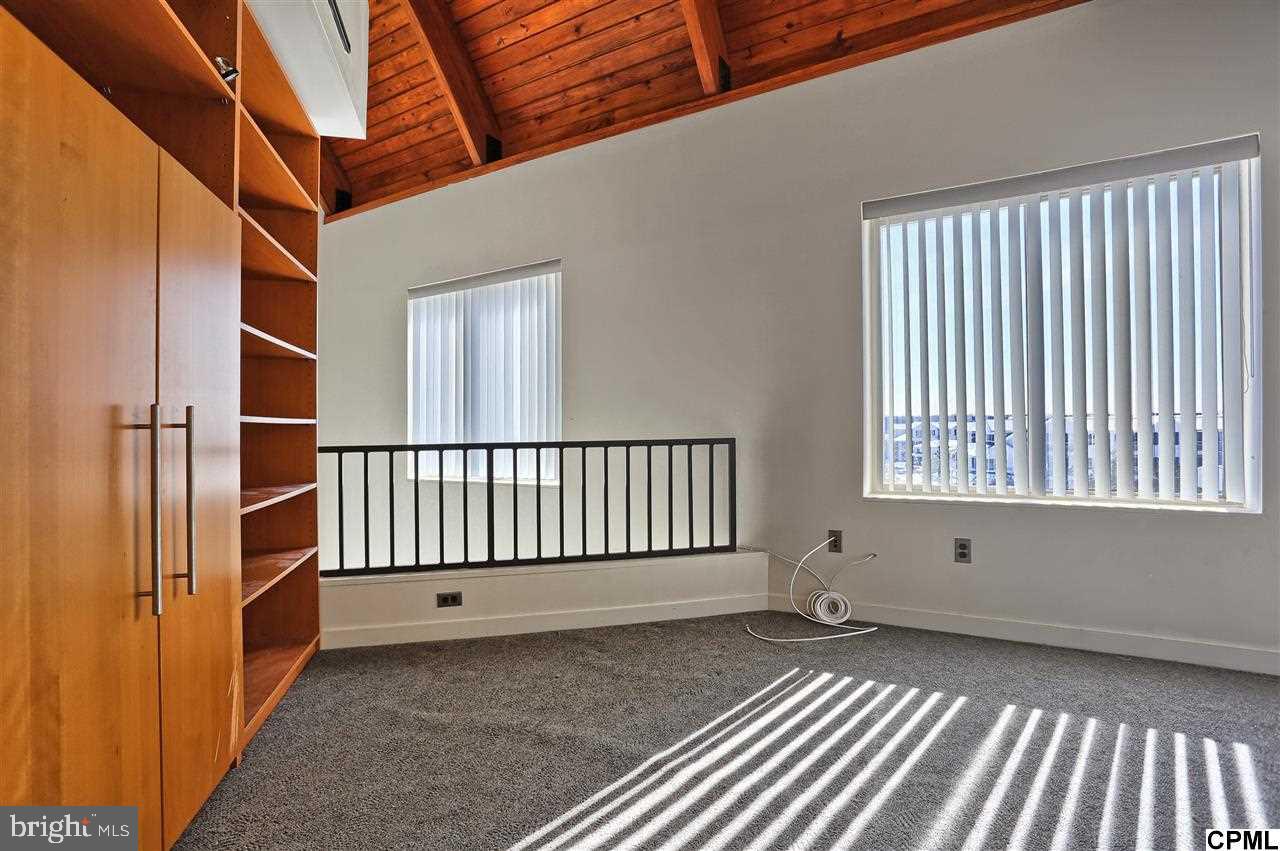 412 Blue Ridge Circle Harrisburg, PA 17110 - Photo 10 of 25 Gallery Image 10
