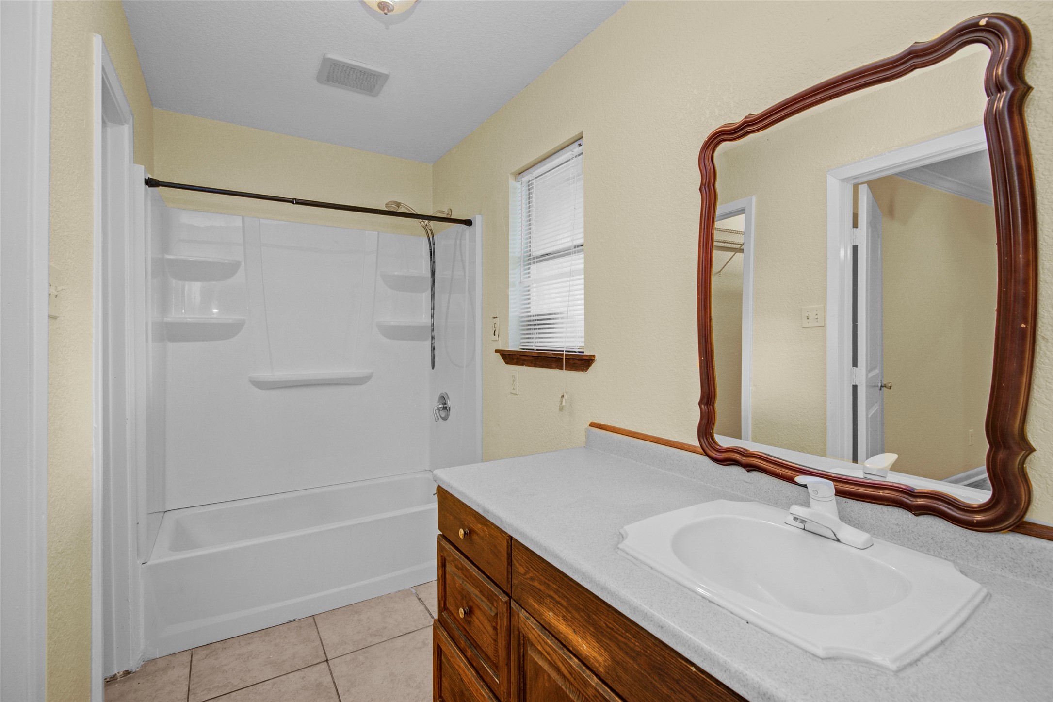 8565 Ridgepoint Drive Houston, TX 77055 - Photo 22 of 43