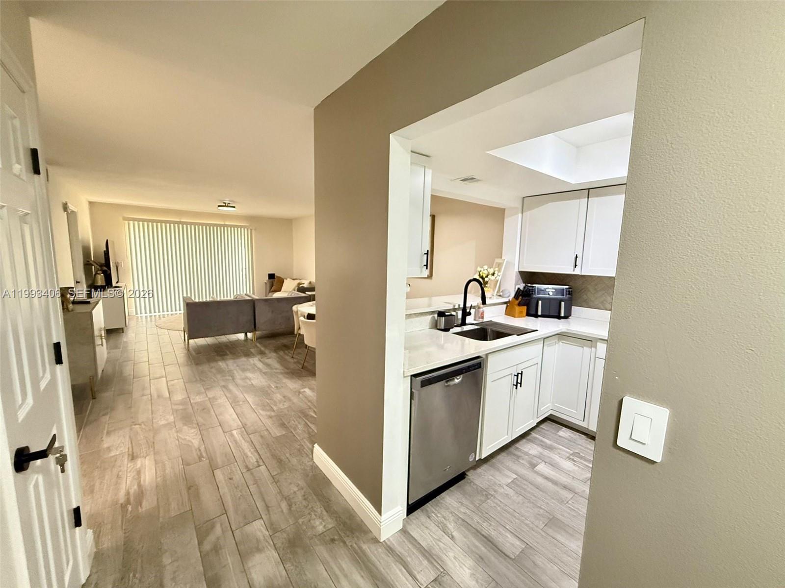 300 Promenade Drive, Unit 105 Dunedin, FL 34698 - Photo 8 of 29