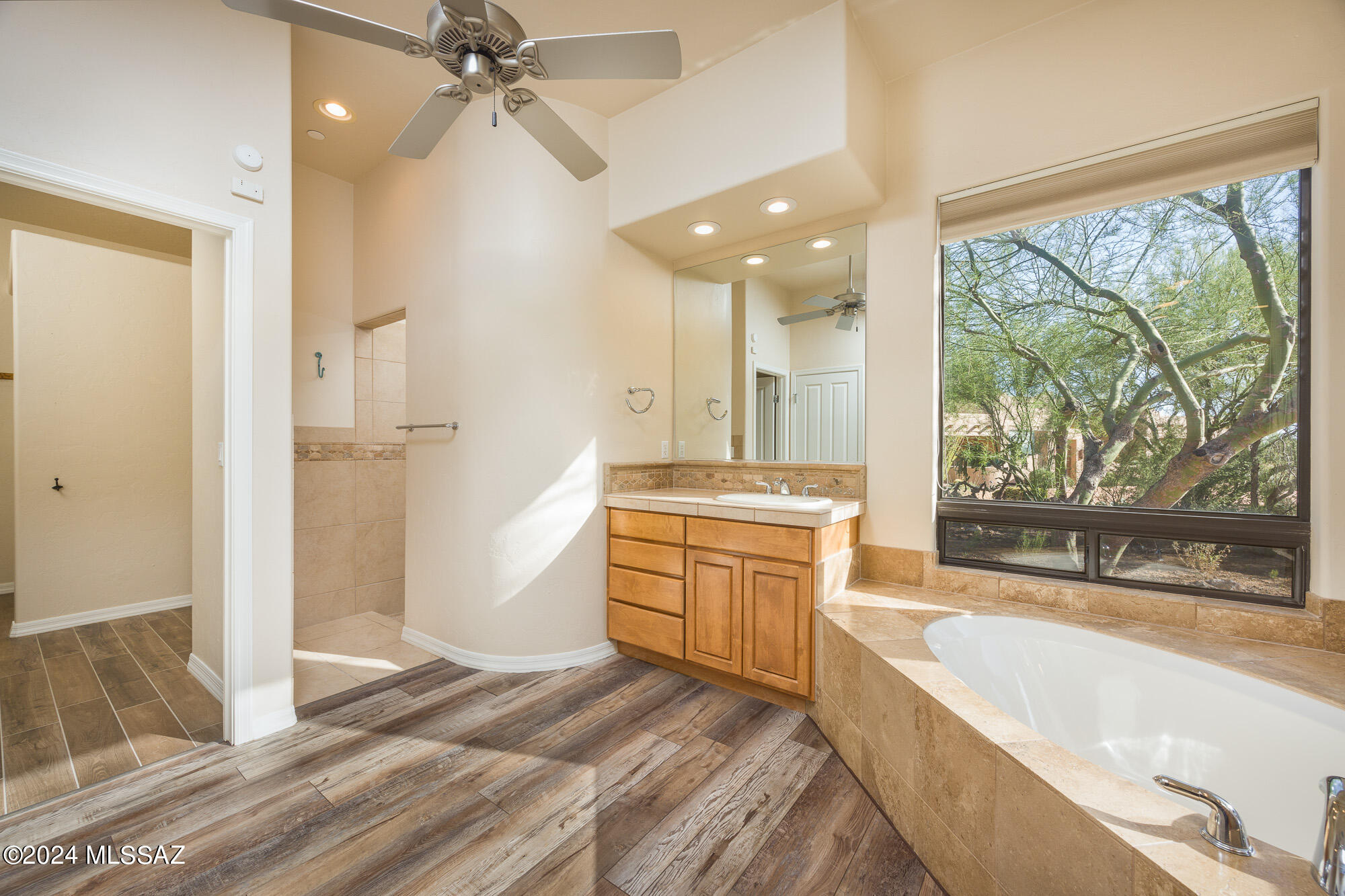 12345 North Reflection Ridge Drive Oro Valley, AZ 85755 - Photo 16 of 48