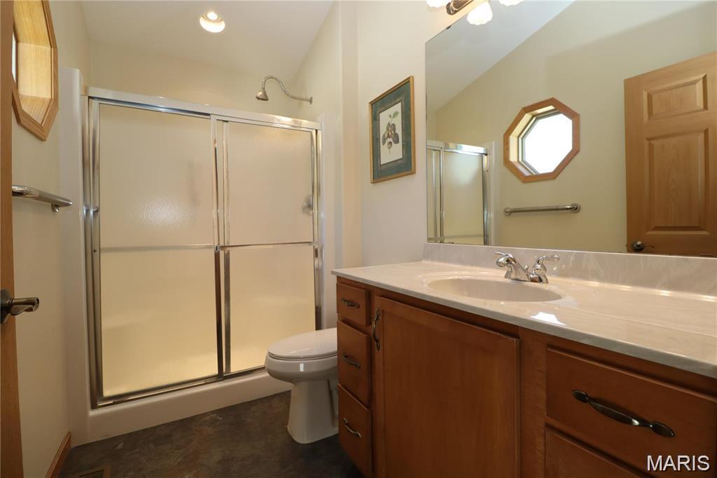 3210 Leverett Court Alton, IL 62002 - Photo 18 of 39